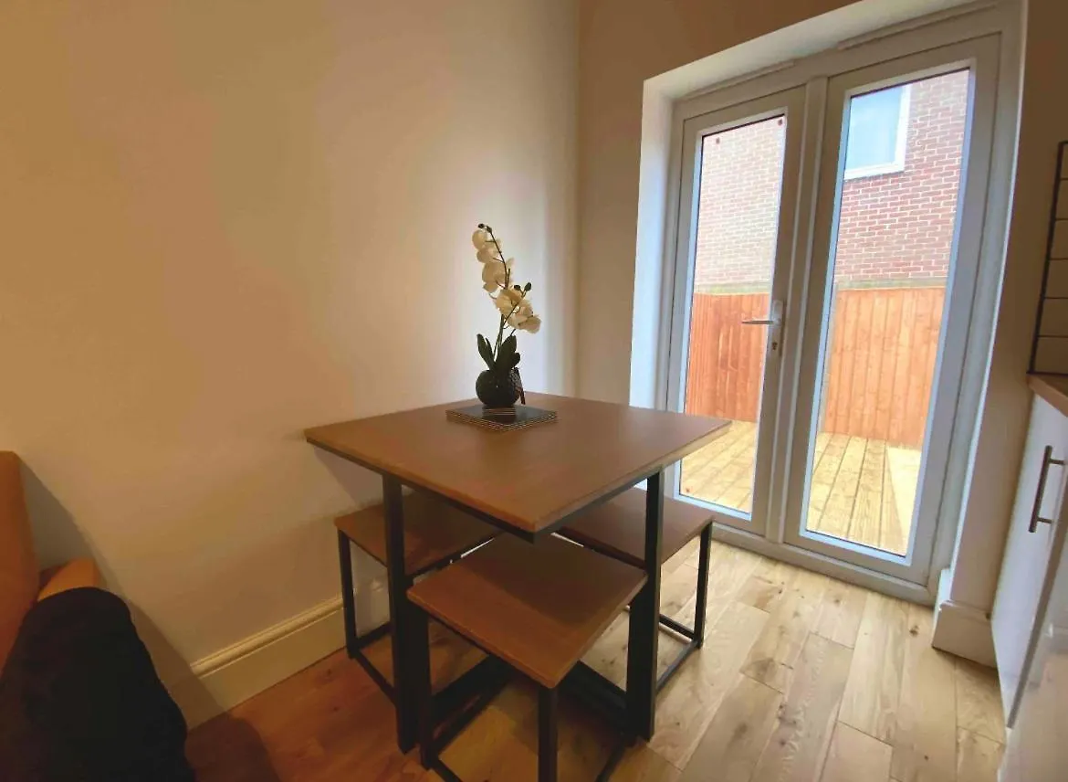 Flat 8, 10 St Johns Daire Bournemouth Birleşik Krallık