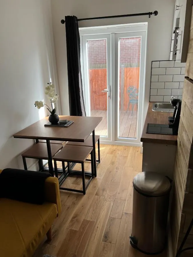 Flat 8, 10 St Johns Daire Bournemouth Birleşik Krallık