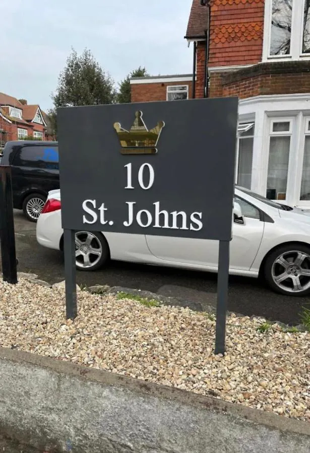 Flat 8, 10 St Johns Daire Bournemouth